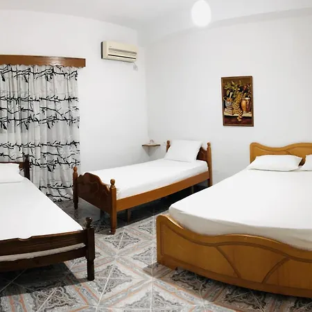 Ensalv - - - Penthouse Guest house *