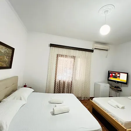 Ensalv - - - Penthouse Guest house *
