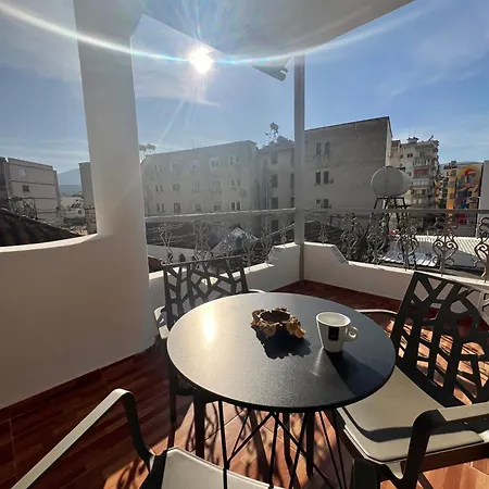 Ensalv - - - Penthouse Berat