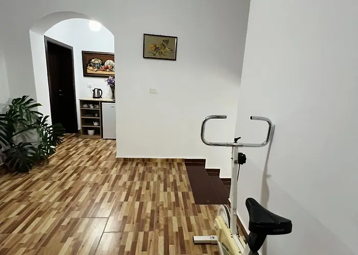 Ensalv - - - Penthouse Gasthof Berat